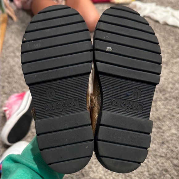 Cat & Jack Glittery Gold Dress Shoes - Picture 4 of 5